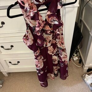 Francesca’s Floral Sleeveless Dress Women’s Medium